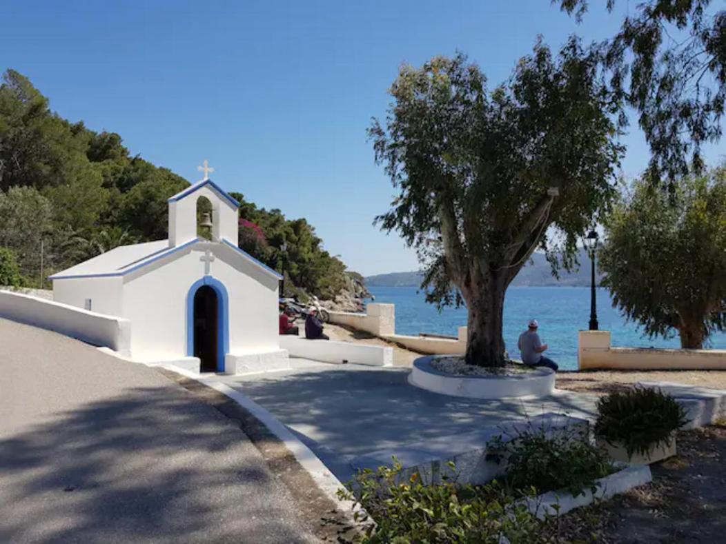 Poros Town Rigos House At Askeli Beach, Poros Island מראה חיצוני תמונה