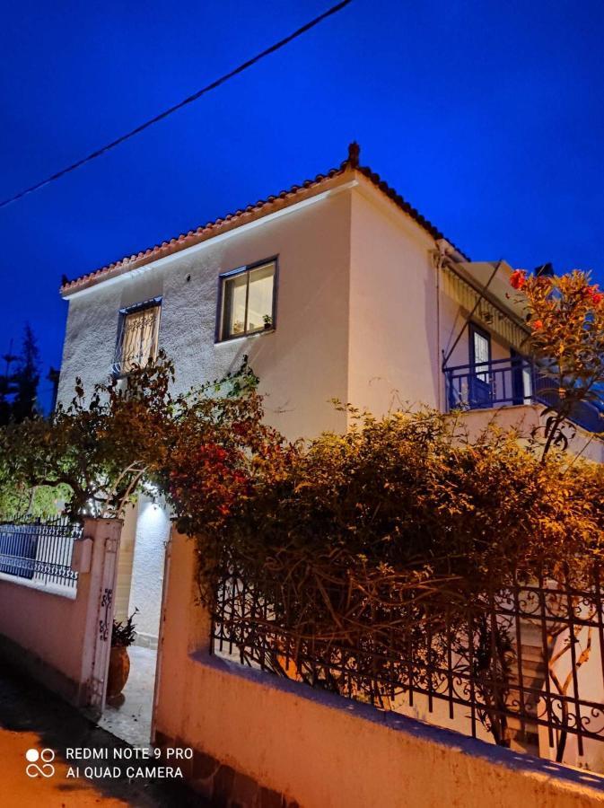 הוילה Poros Town Rigos House At Askeli Beach, Poros Island מראה חיצוני תמונה