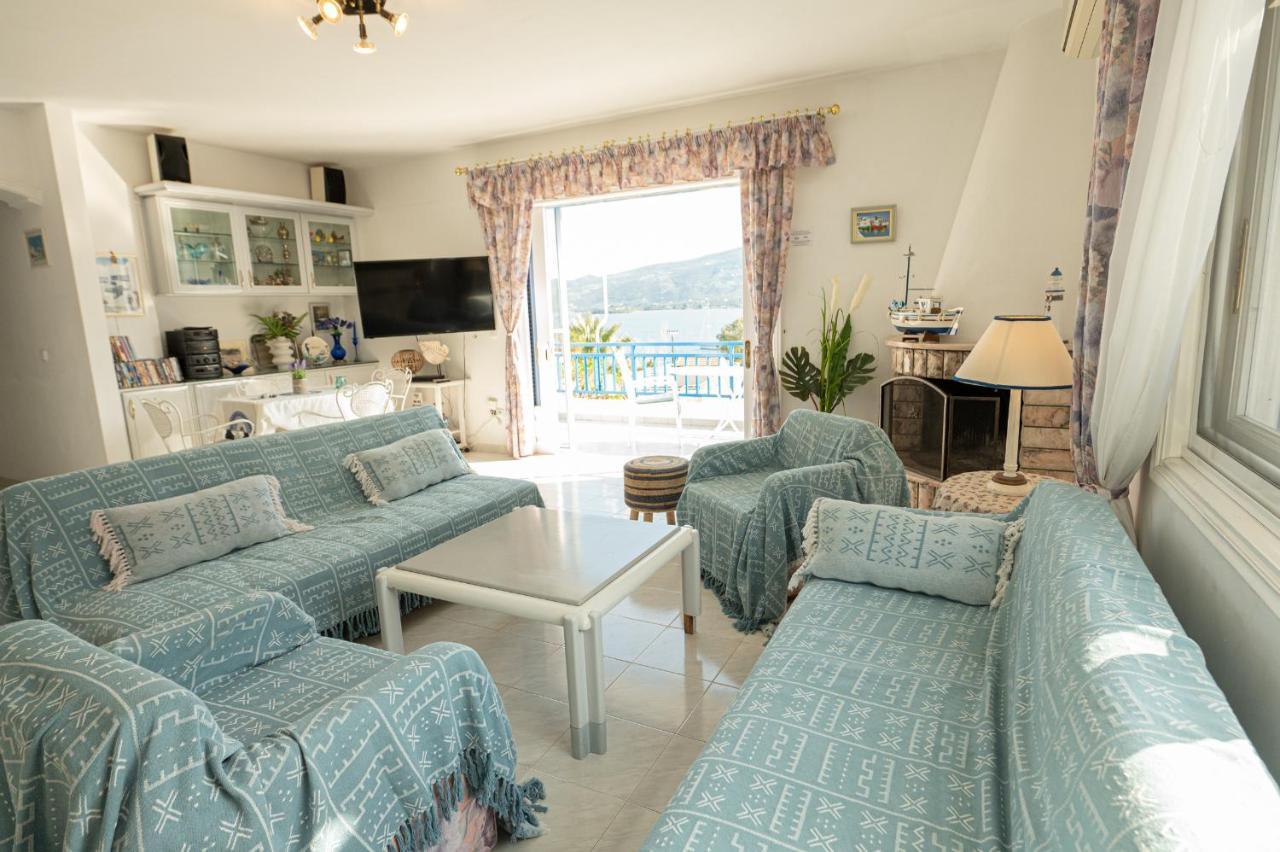 הוילה Poros Town Rigos House At Askeli Beach, Poros Island מראה חיצוני תמונה