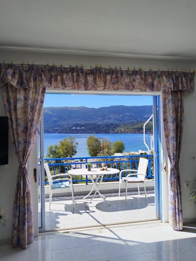 הוילה Poros Town Rigos House At Askeli Beach, Poros Island מראה חיצוני תמונה